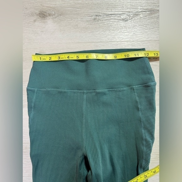 Glyder Ribbed Sculpting Compression Leggings, Size Medium - Picture 9 of 9